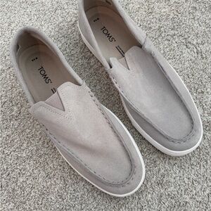 Toms Men’s Suede Slip-On Loafers in Light Gray